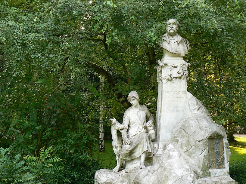 Le Jardin du Luxembourg: statue Ferdinand Fabre 148